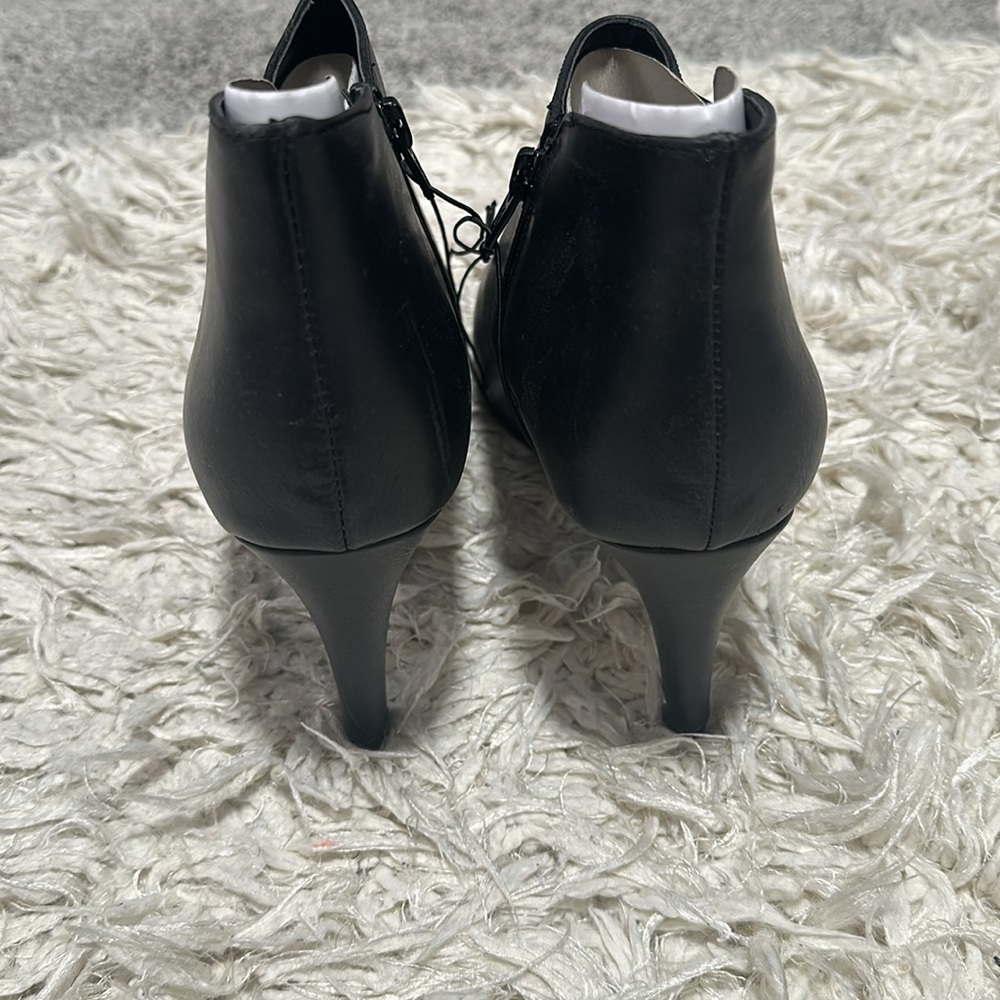 NWOT MOSSIMO ANKLE BOOTS - Picture 6 of 9